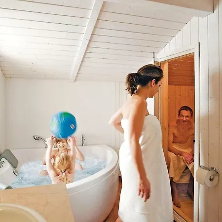 Holiday James Cook/mars N Kothen (Markisch Buchholz)